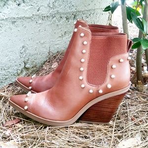 zoneout studded booties
